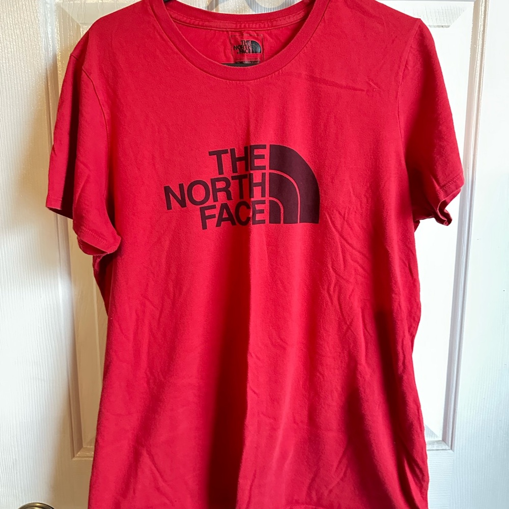 The North Face Women's Red Standard Fit Tee